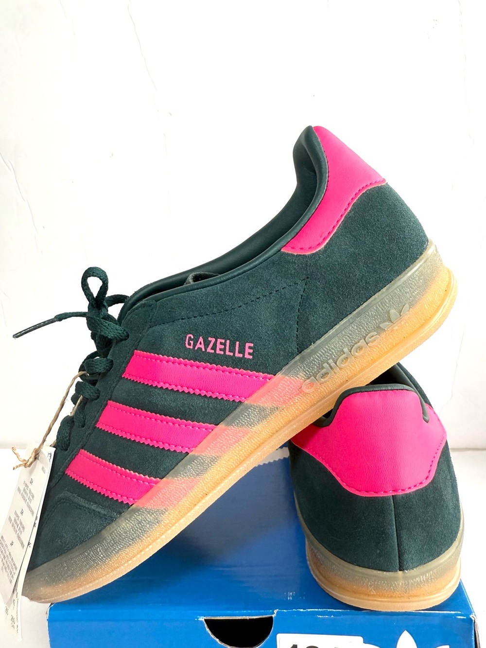 Adidas Gazelle Sneakers - Women’s 9.5 - Dark Green / Hot Pink JS1416 - NWT
